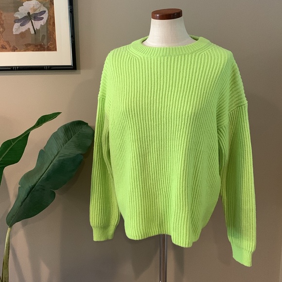 NWT Lou & Grey Cropped Neon Green Cable Knit Sweater, Wool Alpaca Blend, Size M - Picture 4 of 16
